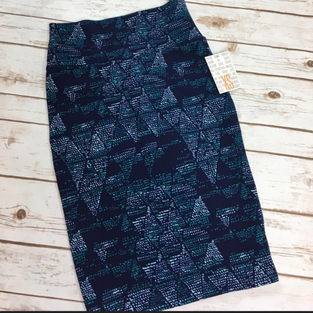 LuLaRoe XS Cassie Skirt